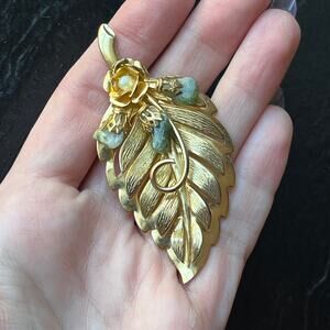Vintage Large Gold Tone Leaf Brooch Genuine Green Stones Faux Pearl Unsigned